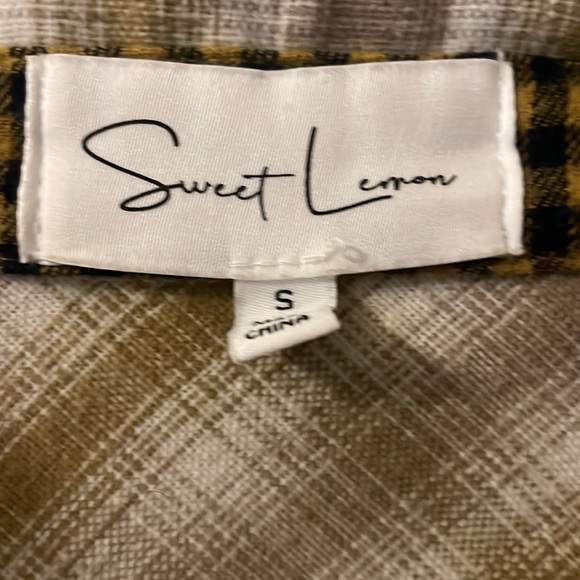 Mustard and white cropped flannel with black and yellow accents - Picture 2 of 3
